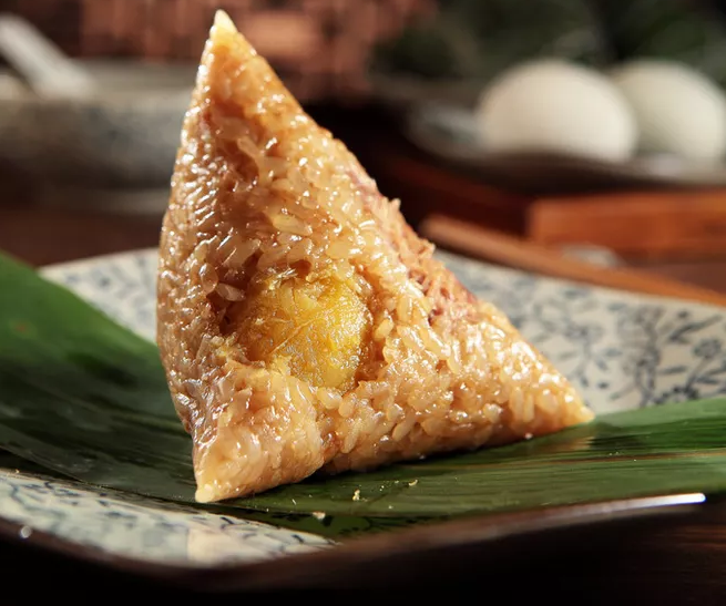 端午節(jié)的由來傳說 端午節(jié)的傳統(tǒng)習俗有哪些