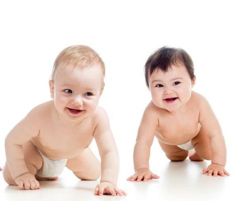 怎么去引導(dǎo)孩子去爬行 怎么讓孩子愿意去爬