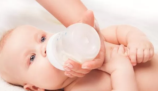 寶寶厭奶期會持續多久 寶寶厭奶期什時候出現