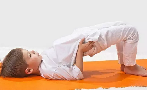 寶寶駝背是怎么回事 寶寶駝背越來越嚴重怎么辦