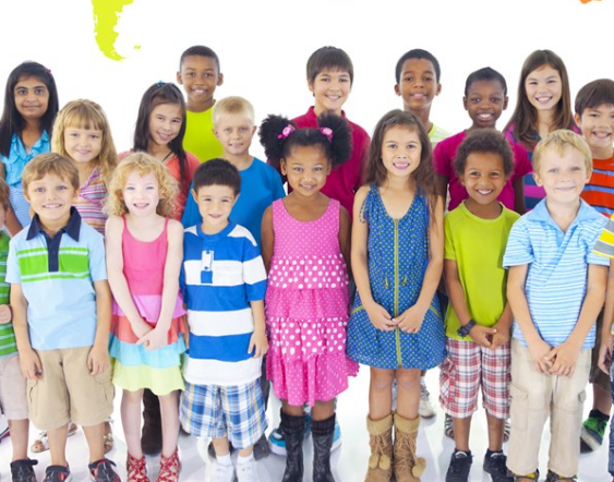 六一看孩子上臺表演很棒心情說說 感慨寶寶兒童節節目句子