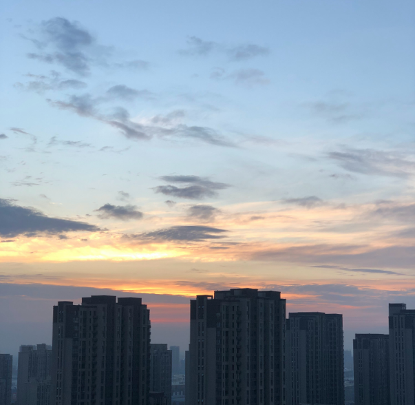 醒早了怎么寫心情說說 形容醒的太早的句子