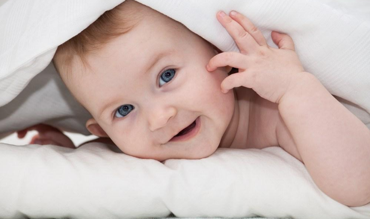 哺乳媽媽大小胸怎么辦 哺乳媽媽喂奶大小胸是什么原因導致的