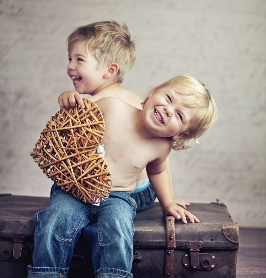 如何幫助孩子緩解過敏性咳嗽 孩子過敏性咳嗽怎么用推拿手法緩解