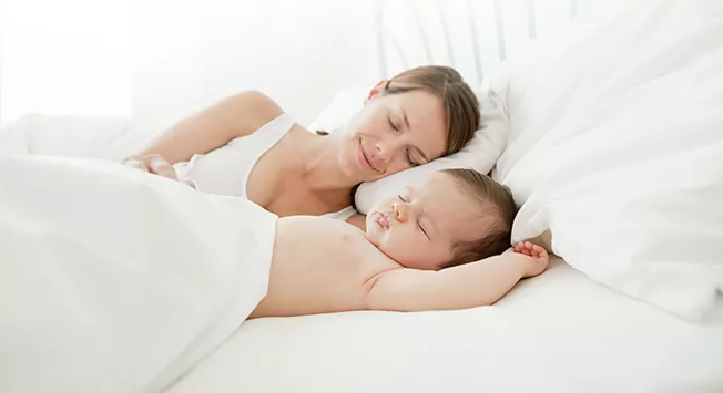 在空調房里怎么給孩子穿衣服 空調可以24小時一直開嗎