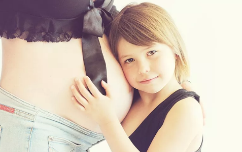 孕婦喝奶粉對寶寶大腦有幫助嗎 孕婦奶粉什么時候開始喝