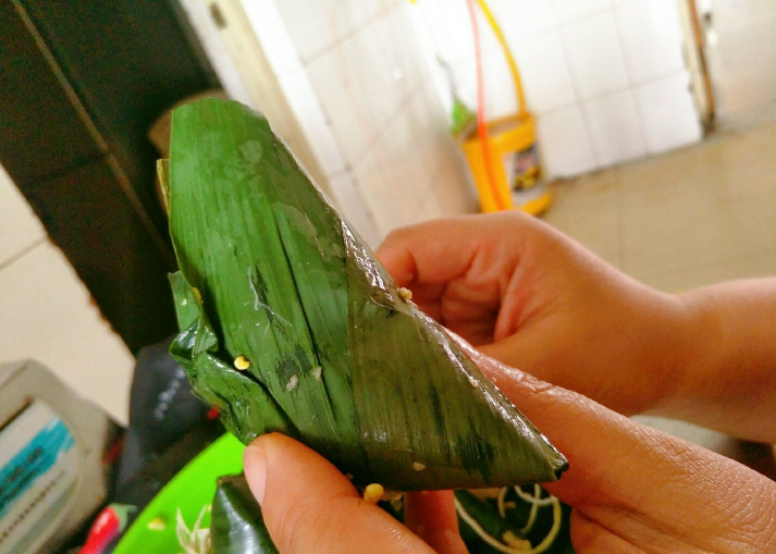 端午吃粽子發什么說說好 端午節過節吃粽子說說朋友圈