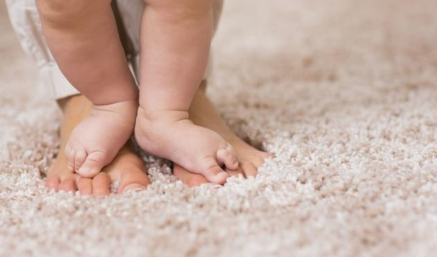 寶寶走路踮腳正常嗎 走路踮腳需要去醫院的情況 寶寶走路踮腳正常嗎 走路踮腳需要去醫院的情況