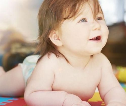 小孩消化不好的寶寶晚上幾點吃奶好 小孩消化不良怎么緩解 小孩消化不好的寶寶晚上幾點吃奶好 小孩消化不良怎么緩解