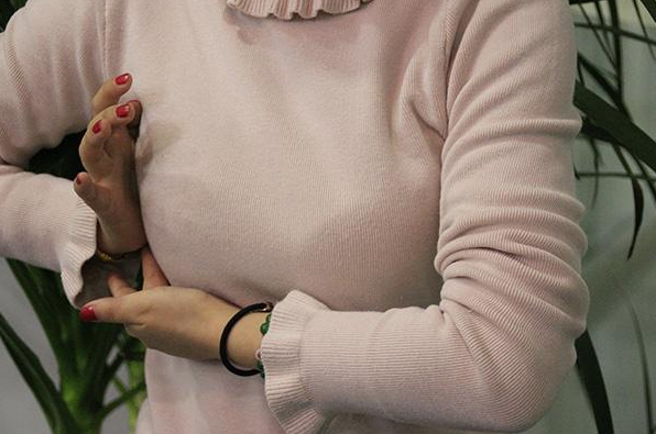 引起女性乳房疼痛的7大因素 怎么緩解女性乳房疼痛的癥狀