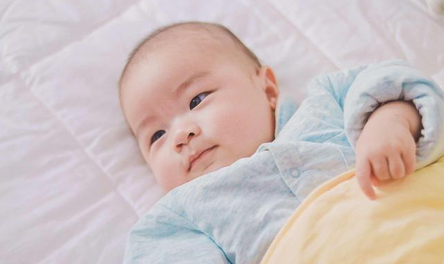 夏季寶寶腹瀉哪些情況要注意 夏季寶寶腹瀉怎么辦