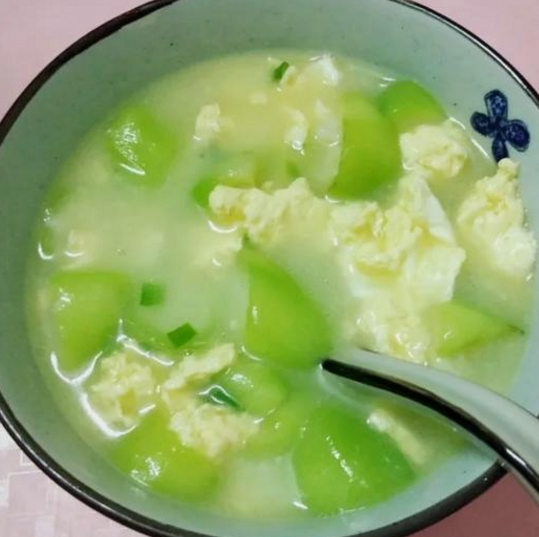 月子期奶水少怎么辦 月子期喝什么奶水少還不長胖