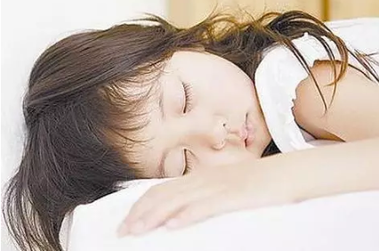 孩子在幼兒園不愛午睡怎么教育 孩子不好好午睡原因有哪些