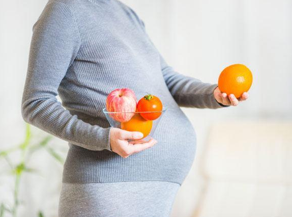 懷巨大兒容易難產嗎 胎兒大小和什么有關