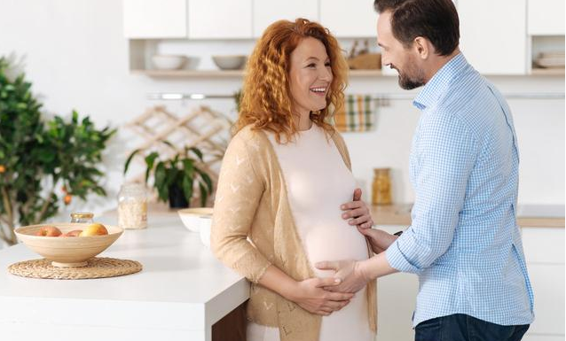 每天胎動多少次算正常 胎動越厲害寶寶越活潑嗎