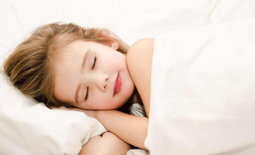 寶寶應該幾歲跟爸爸媽媽分床 分床睡應該幾歲比較好