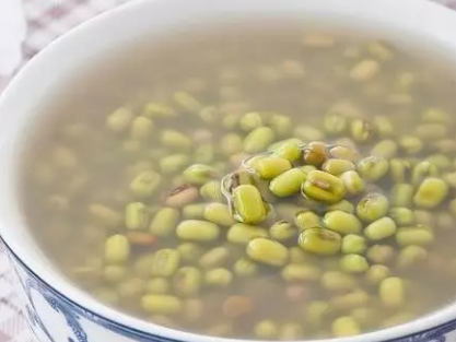 哪些寶寶不適合喝綠豆湯 寶寶和綠豆湯要注意哪些問題 哪些寶寶不適合喝綠豆湯 寶寶和綠豆湯要注意哪些問題