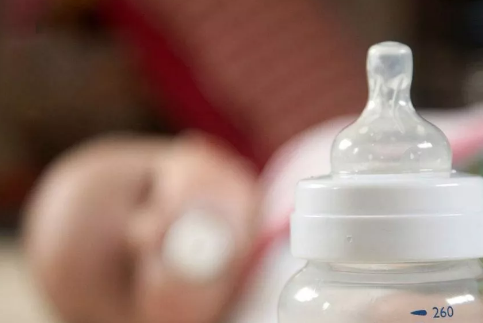 寶寶喝全脂奶粉好嗎 寶寶喝全脂奶粉有什么好處