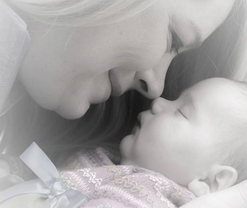 夏季寶寶容易長(zhǎng)痱子痱子種類(lèi)多 寶寶愛(ài)長(zhǎng)痱子怎么辦