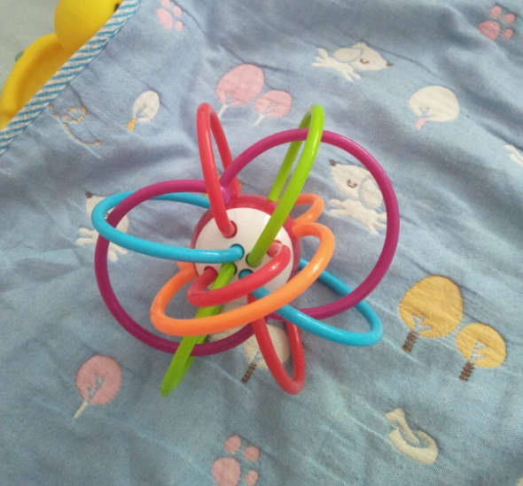 寶寶樹(shù)專定牙膠手抓球怎么樣 寶寶樹(shù)專定牙膠手抓球試用測(cè)評(píng)