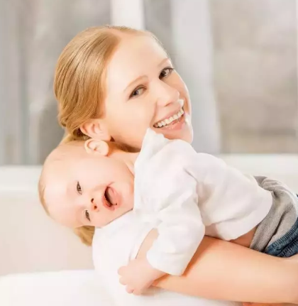 產后坐月子為什么會落下空調病 夏季坐月子要注意什么