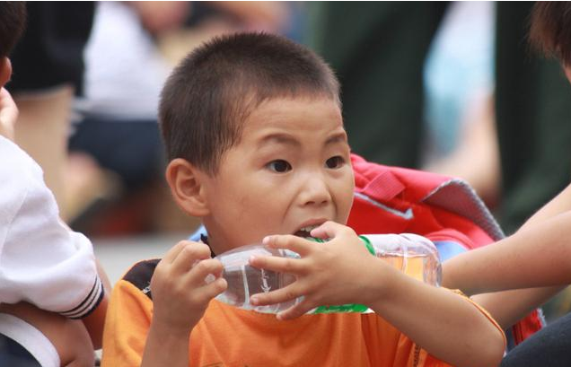 寶寶喜歡咬人的原因 寶寶喜歡咬人家長怎么做