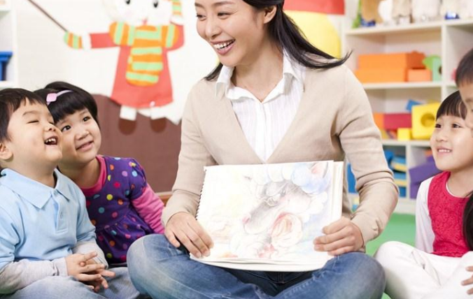 2019幼兒園畢業(yè)典禮邀請函內容 幼兒園畢業(yè)邀請函怎么寫