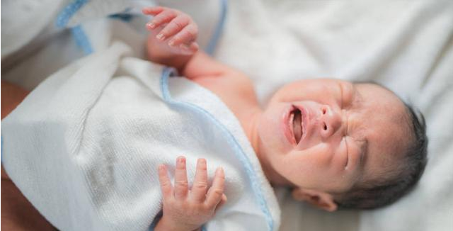 剪臍帶寶寶會不會疼 媽媽身上的臍帶去哪兒