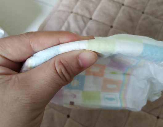 宜嬰空調(diào)小內(nèi)褲紙尿褲好用嗎 宜嬰空調(diào)小內(nèi)褲紙尿褲測評