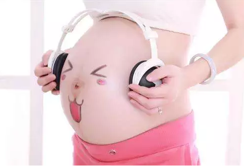 夏季孕婦的待產(chǎn)包怎么準備好 夏季代產(chǎn)包這些是雞肋物品