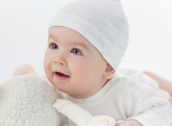 寶寶出生報喜朋友圈怎么發(fā) 寶寶出生卸貨成功心情感言