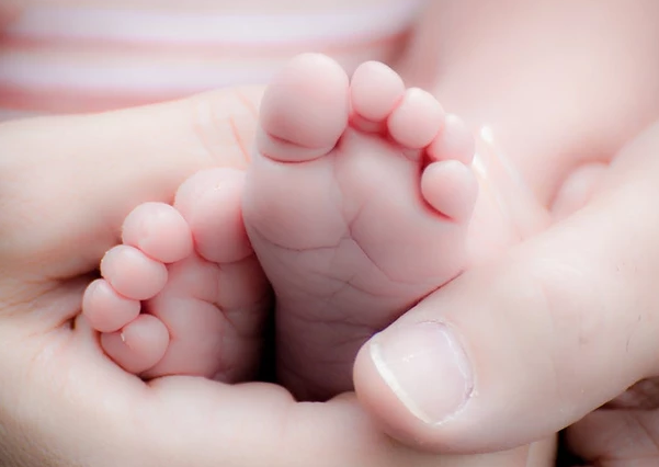 2019生了個千金發朋友圈說說 喜得千金報喜句子怎么發