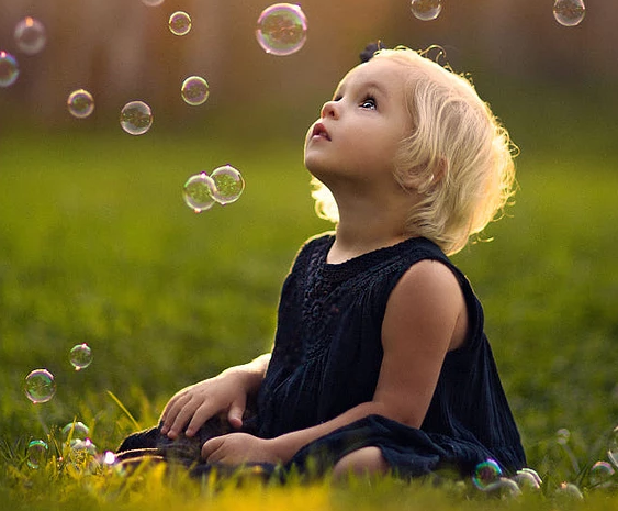 2019生了個千金發朋友圈說說 喜得千金報喜句子怎么發