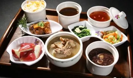 產婦吃什么下奶快 哪些食物有助于產婦下奶 產婦吃什么下奶快 哪些食物有助于產婦下奶