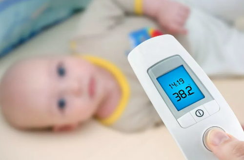 夏季寶寶中暑了怎么辦 如何判斷寶寶是不是中暑了