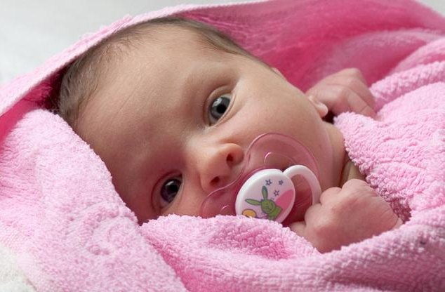 生個女兒怎么發朋友圈報喜 生個女兒微信報喜創意搞笑朋友圈 生個女兒怎么發朋友圈報喜 生個女兒微信報喜創意搞笑朋友圈