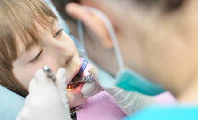 治療皰疹性咽峽炎有特效藥嗎 皰疹性咽峽炎的治療與護(hù)理 治療皰疹性咽峽炎有特效藥嗎 皰疹性咽峽炎的治療與護(hù)理