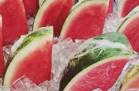 月子里吃放冰箱的水果要放多久 放冰箱的水果哺乳期媽媽能吃嗎