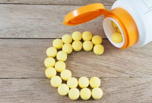 孕期補充維生素有什么好處 維生素對孕婦和胎兒有什么影響