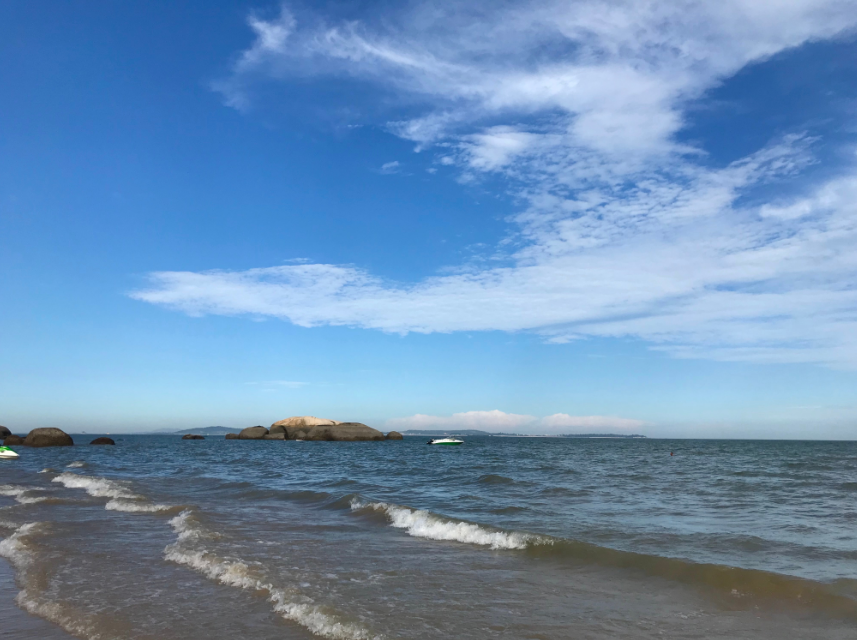 關于去海邊曬黑的心情 到海邊曬太陽說說朋友圈