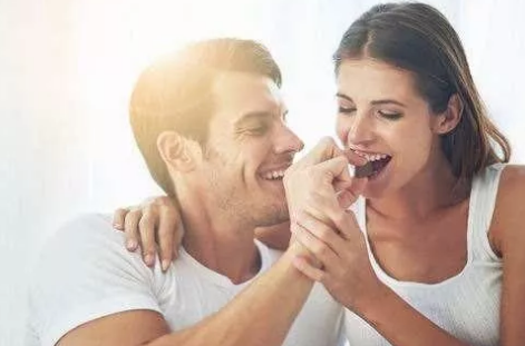 夫妻一周幾次性生活對身體好 性生活對身體有哪些好處 夫妻一周幾次性生活對身體好 性生活對身體有哪些好處