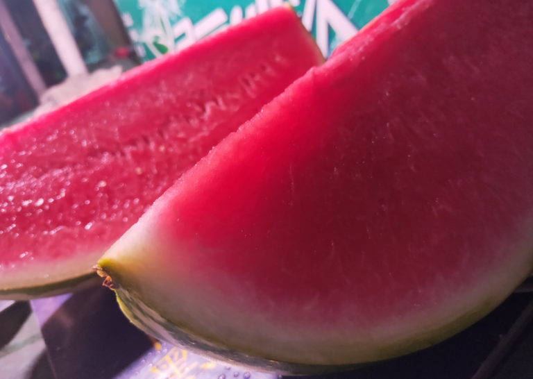 吃西瓜的幽默心情說說 吃西瓜搞笑說說心情