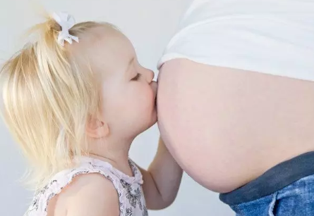 子宮內(nèi)膜太薄是什么原因造成的 正常的子宮內(nèi)膜厚度多少