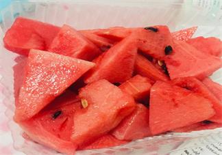 又要到吃西瓜的季節(jié)說說 夏天可以吃西瓜了說說朋友圈