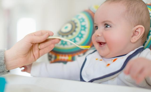 寶寶多大可以吃水果 如何給孩子挑選水果吃 寶寶多大可以吃水果 如何給孩子挑選水果吃