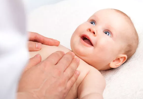 寶寶拉粑粑很困難是怎么回事 寶寶便秘了怎么辦 寶寶拉粑粑很困難是怎么回事 寶寶便秘了怎么辦