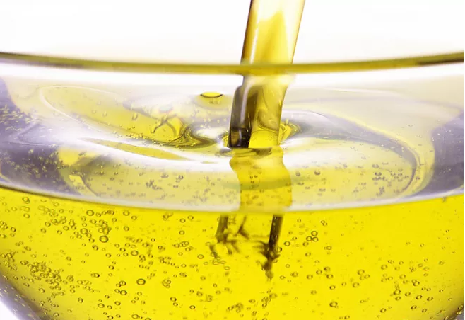 寶寶多大能吃油 寶寶吃什么油比較健康 寶寶多大能吃油 寶寶吃什么油比較健康