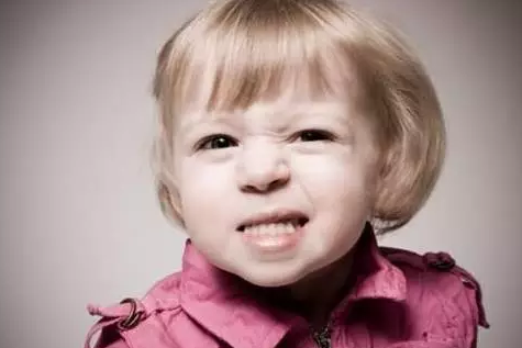 孩子磨牙的厲害是怎么回事 孩子磨牙嚴重怎么辦 孩子磨牙的厲害是怎么回事 孩子磨牙嚴重怎么辦