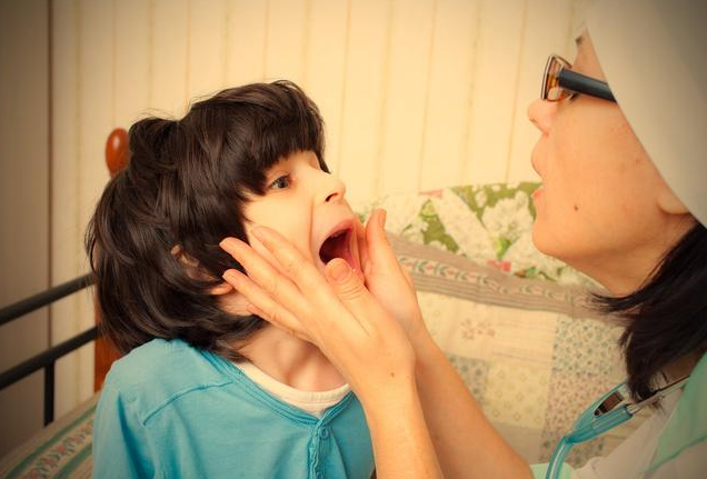 孩子扁桃體肥大需要手術(shù)嗎 孩子扁桃體肥大如何護(hù)理