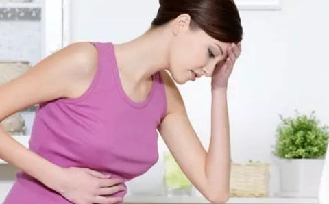 盆腔積液治療效果不明顯原因 B超檢查有少量盆腔積液嚴重嗎